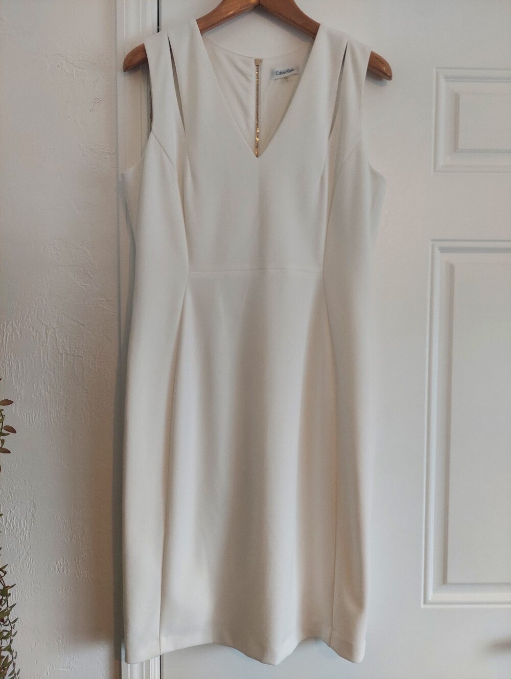 Calvin Klein Cream Color Sleeveless Dress